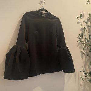 Sheln Black top with bell sleeves